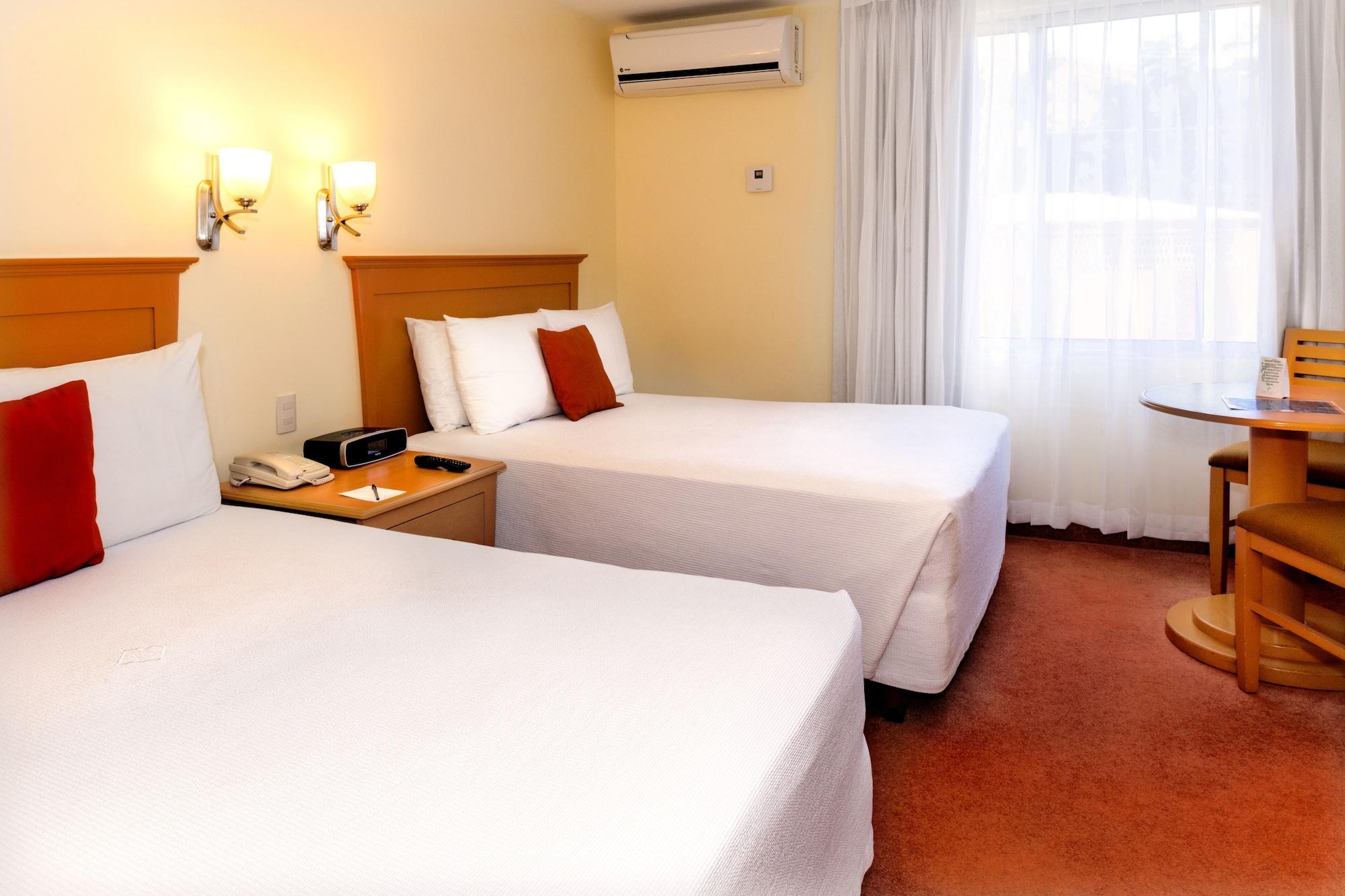 Araiza Palmira Y Centro De Convenciones Hotel 4*