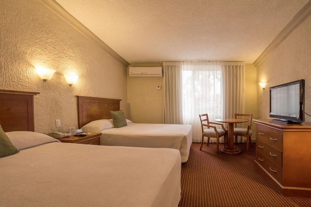 Hotel Araiza Palmira Y Centro De Convenciones La Paz