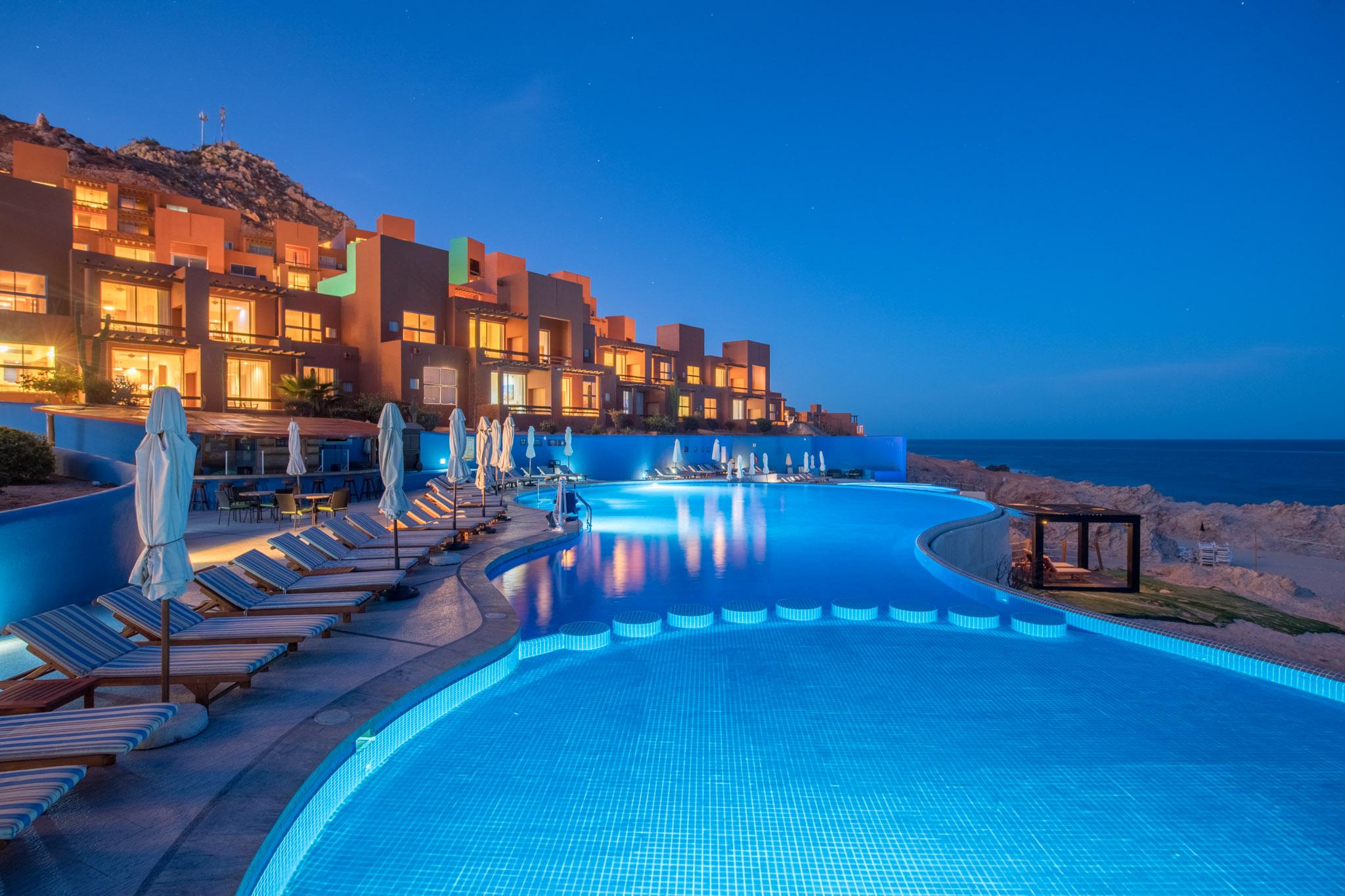 Hotel Club Regina Cabos 4*