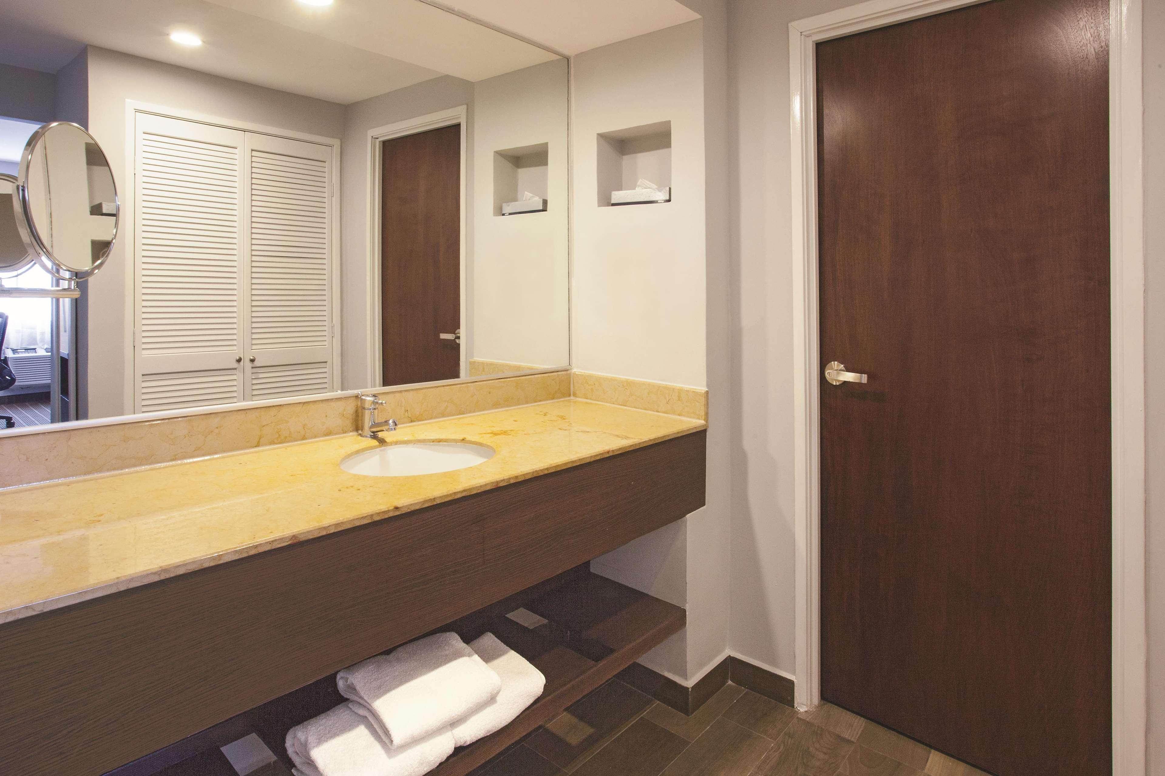 Chn Centro, Trademark Collection By Wyndham 4*