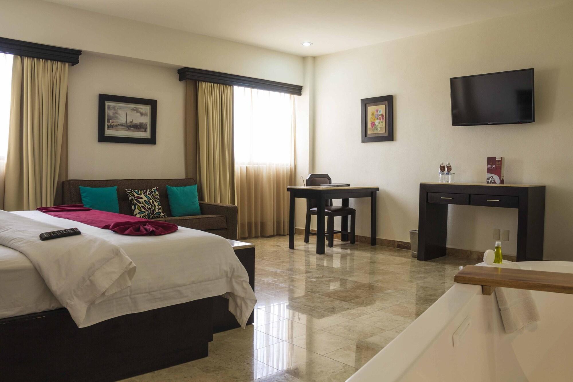 Imperio De Angeles Executive Poliforum Hotel 4*