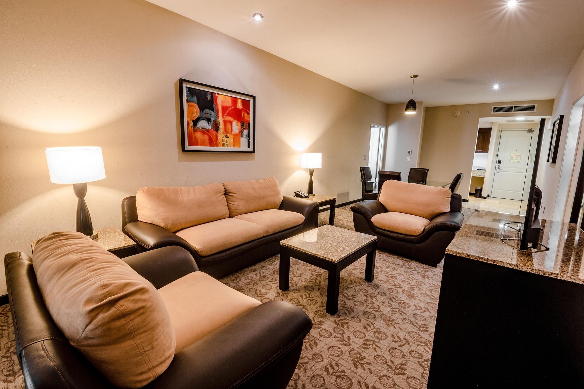 Hilton Garden Hotel 3*