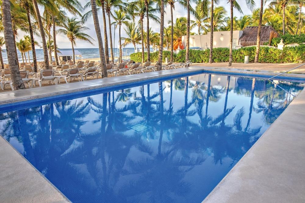 Hotel Riu Lupita 5*