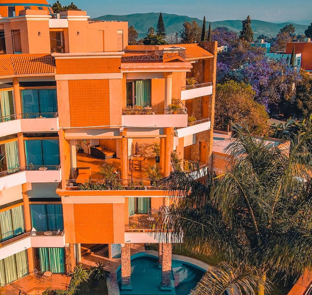 Xadani Hotel