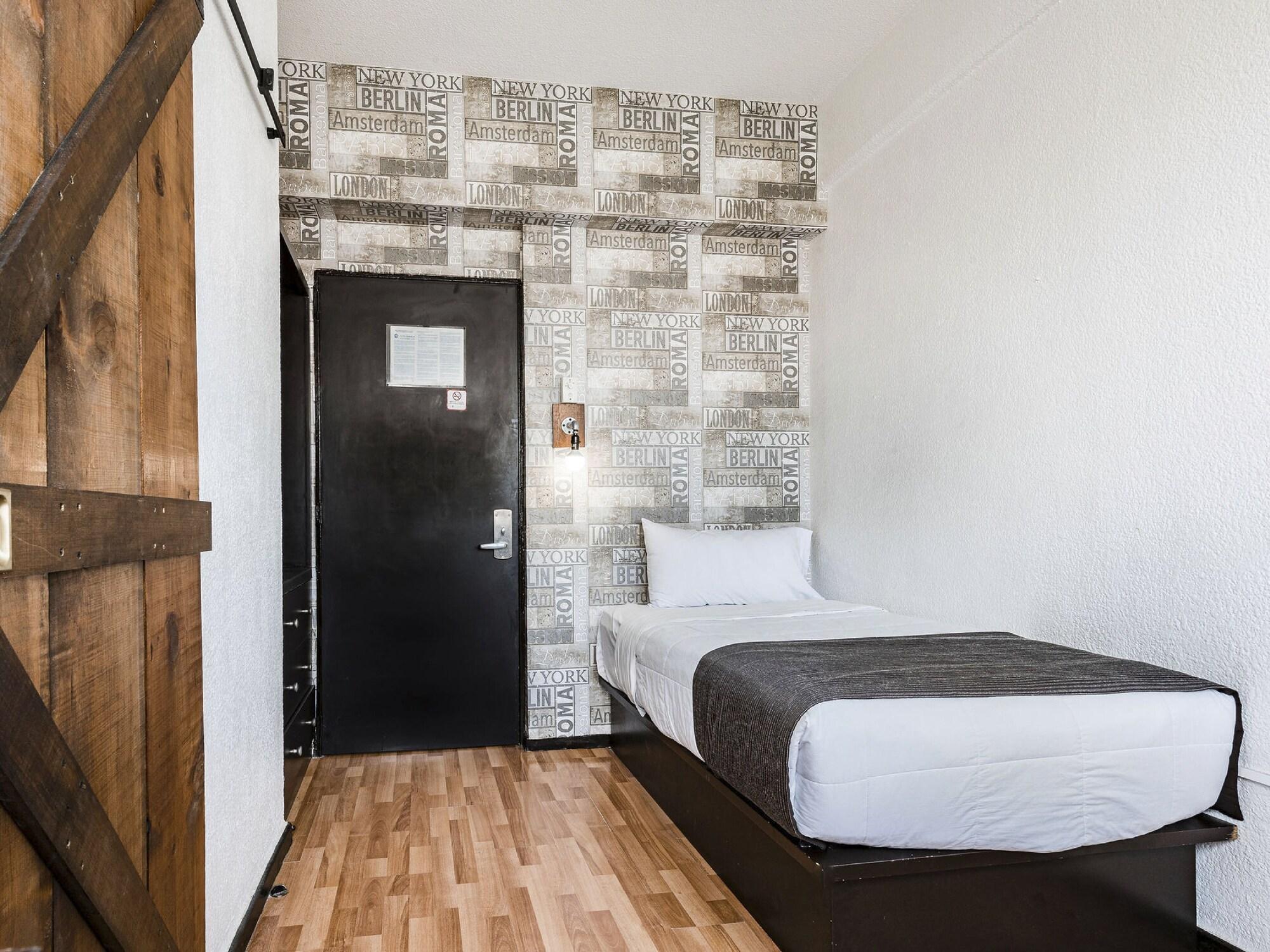 Hotel Hi Impala 3*