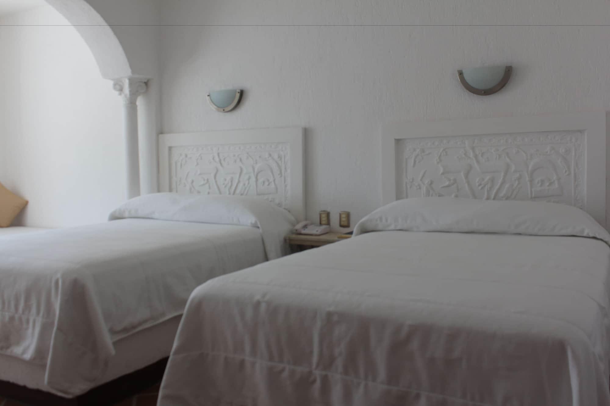 Aldea Del Bazar & Hotel Puerto Escondido (Oaxaca)