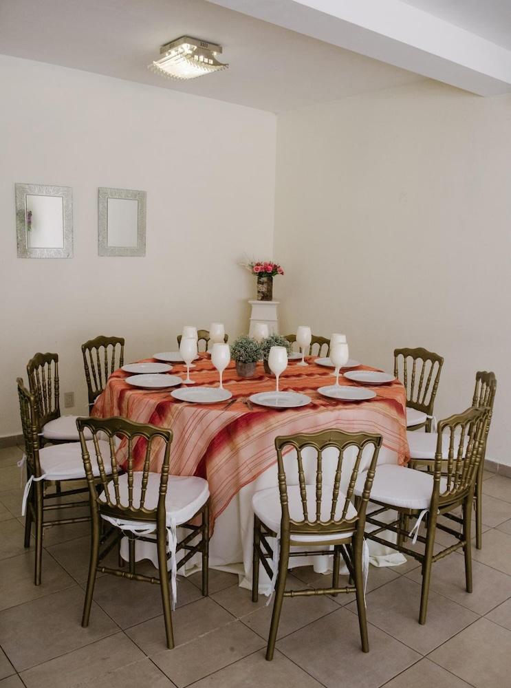 San Miguel, En El Centro - Desayuno Gratis Hotel 3*