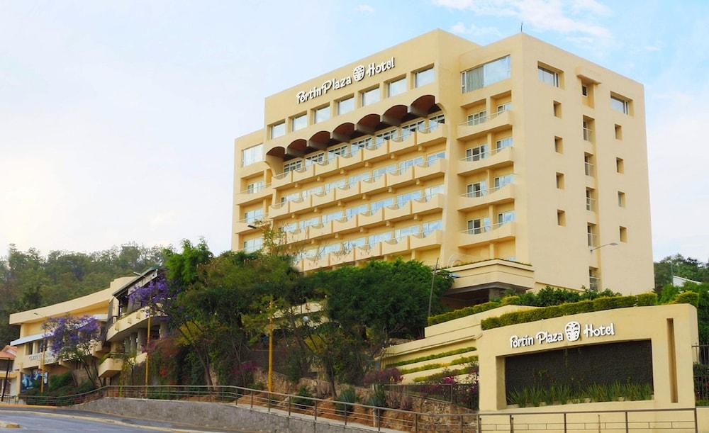 Hotel Fortin Plaza 4*
