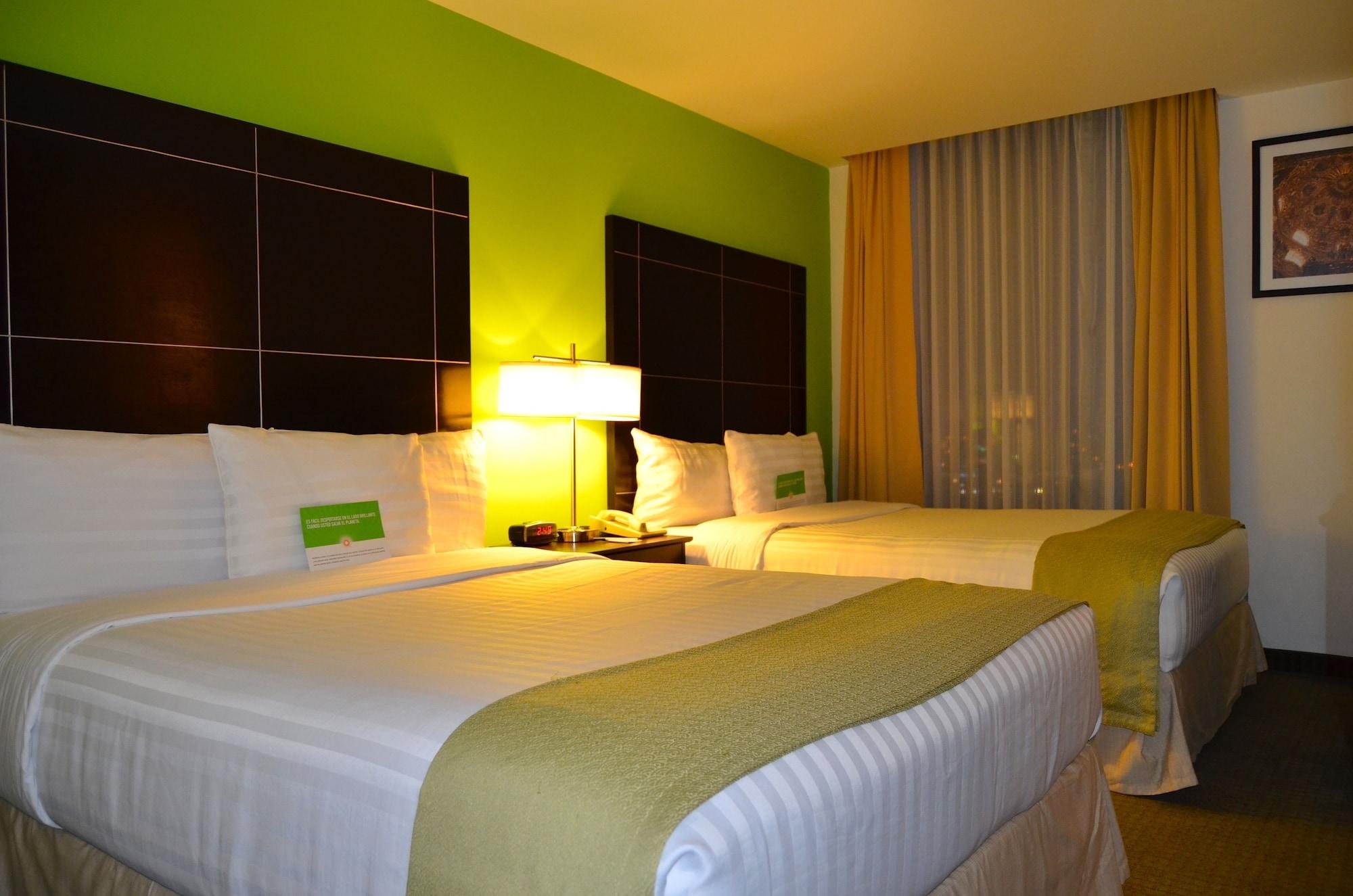 La Quinta By Wyndham Palmas Angelopolis Hotel 4*