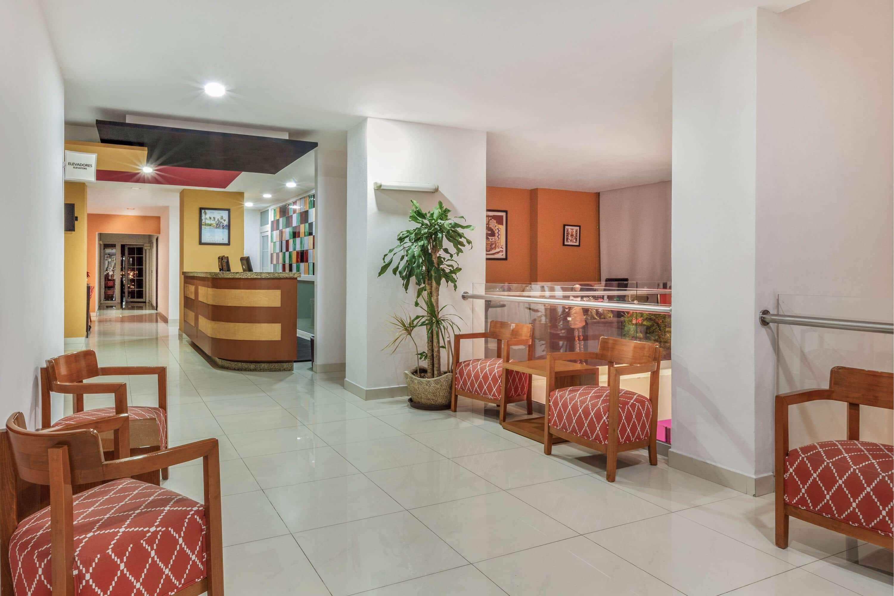 Hotel La Quinta By Wyndham Palmas Angelopolis 4*
