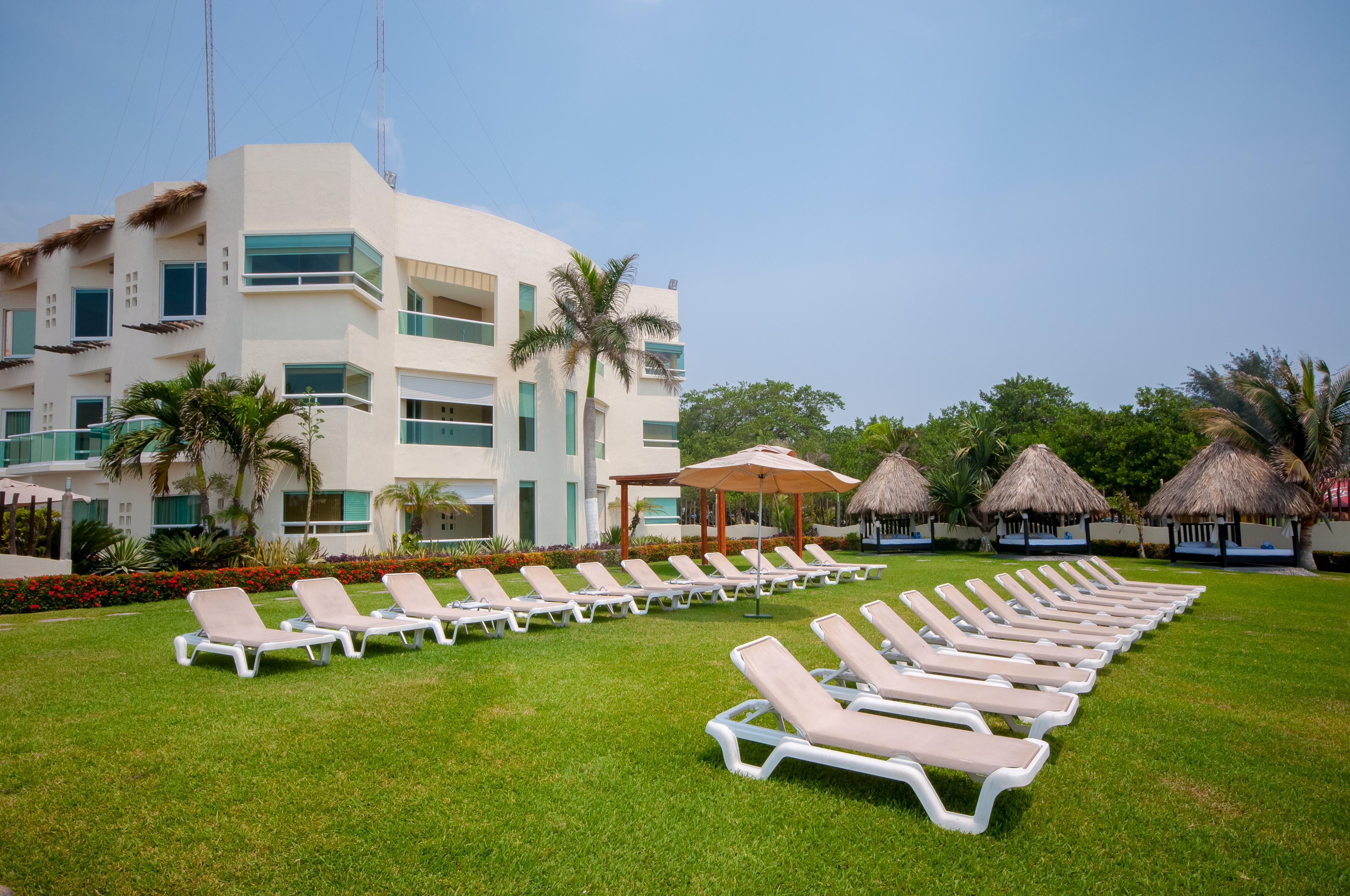 Artisan Family Hotels & Resort Collection Playa Esmeralda Hotel Ursulo Galvan
