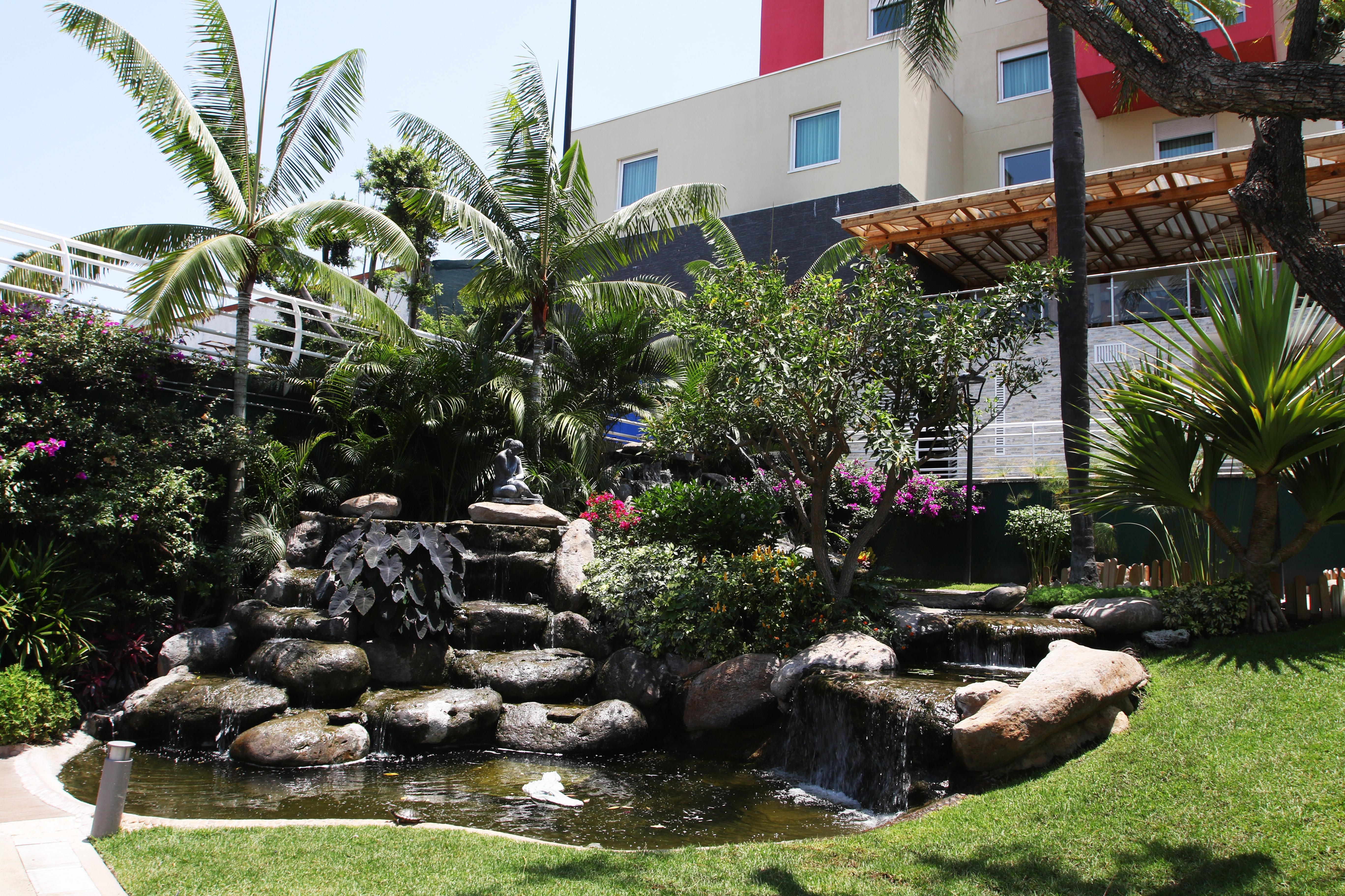 Express & By Ihg Resort 3*