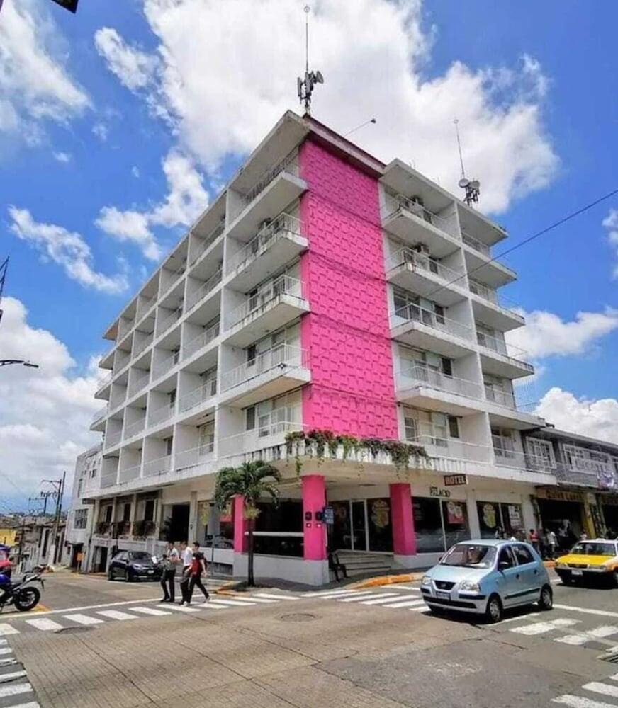 Palacio 3*
