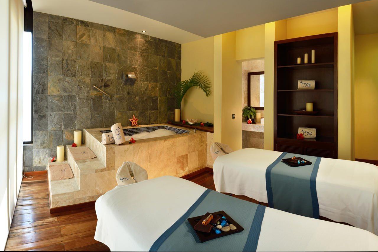 Catalonia Yucatan & 4*