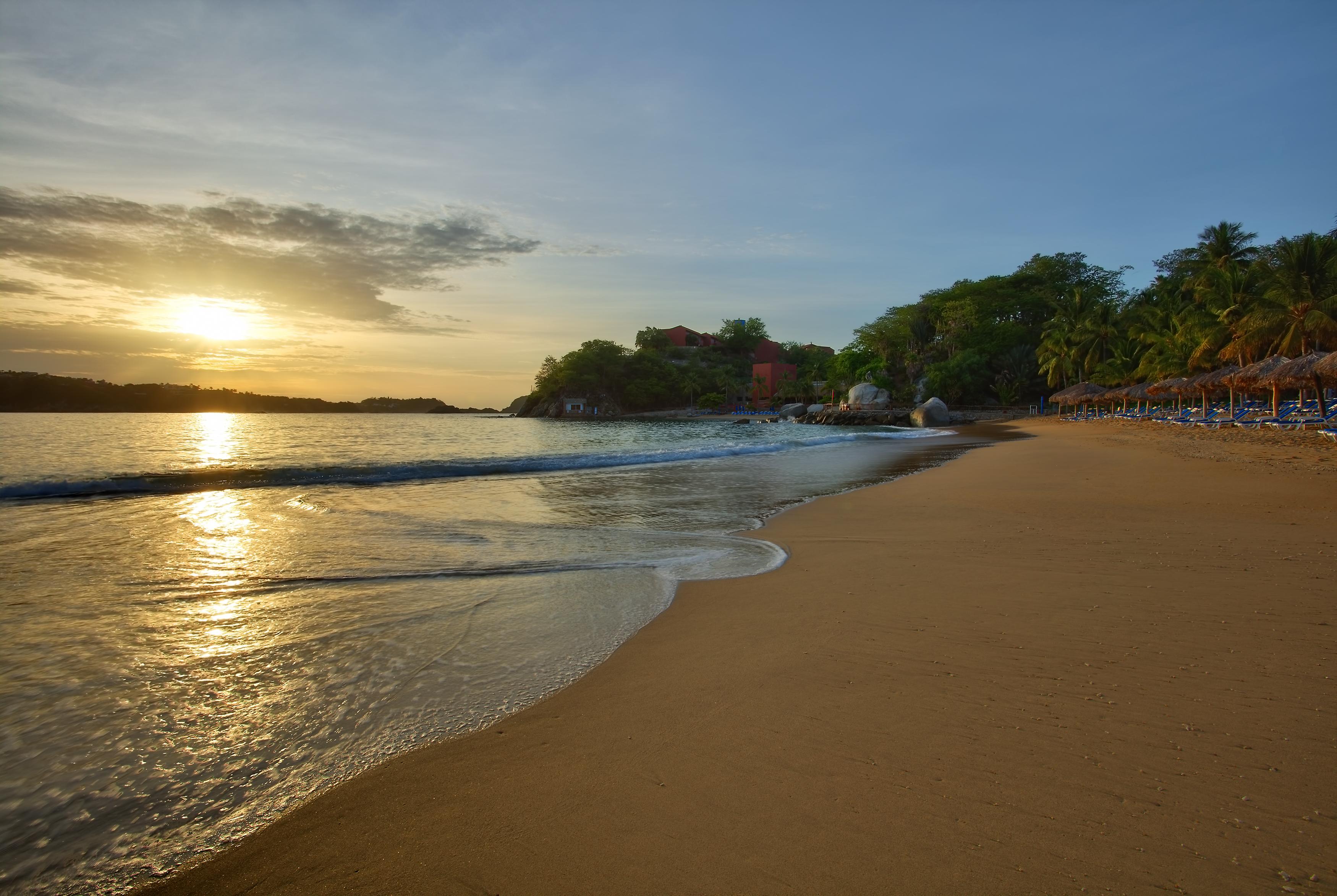 Brisas Huatulco Resort 5*