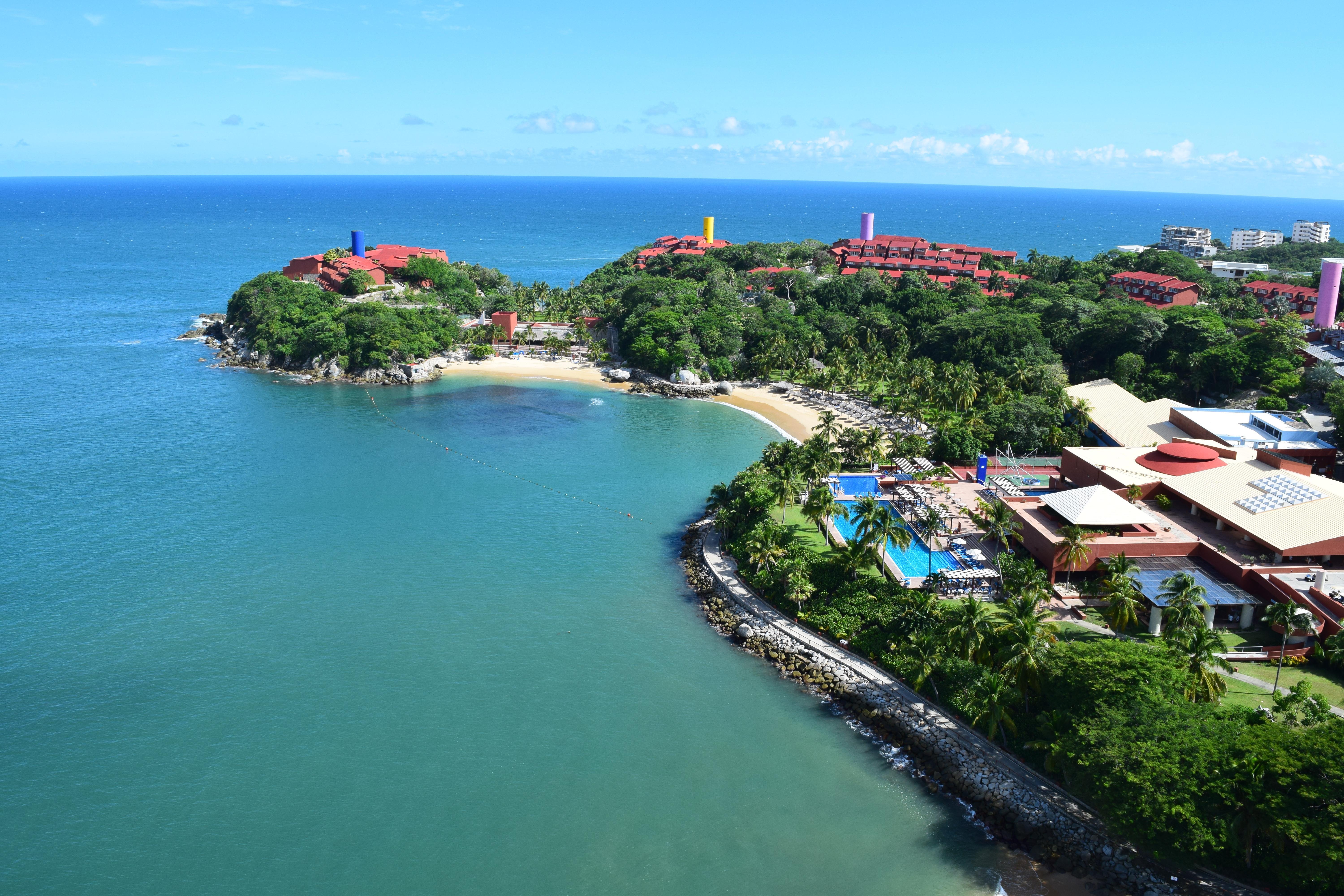 Brisas Huatulco Resort