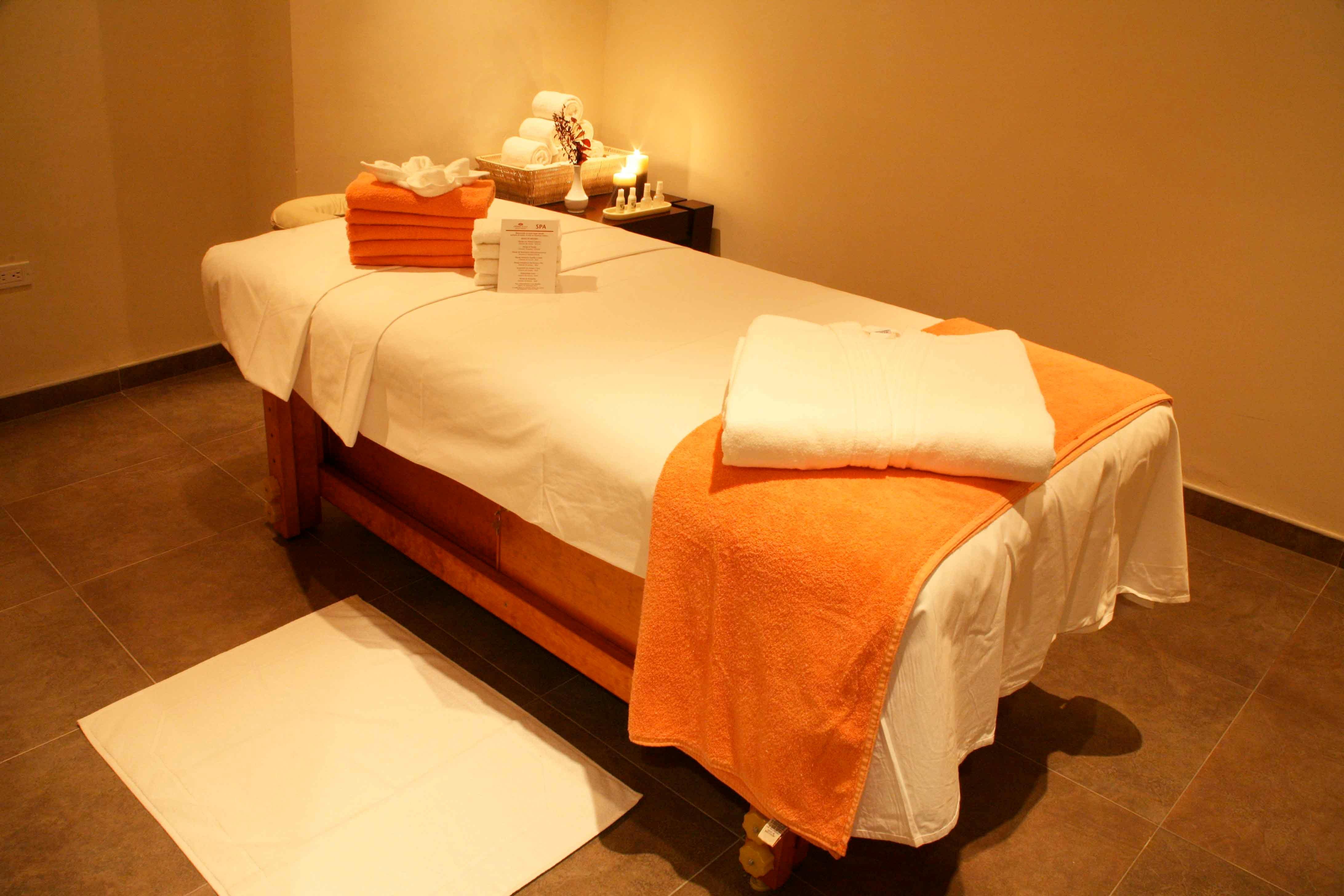 Crowne Plaza Aeropuerto By Ihg