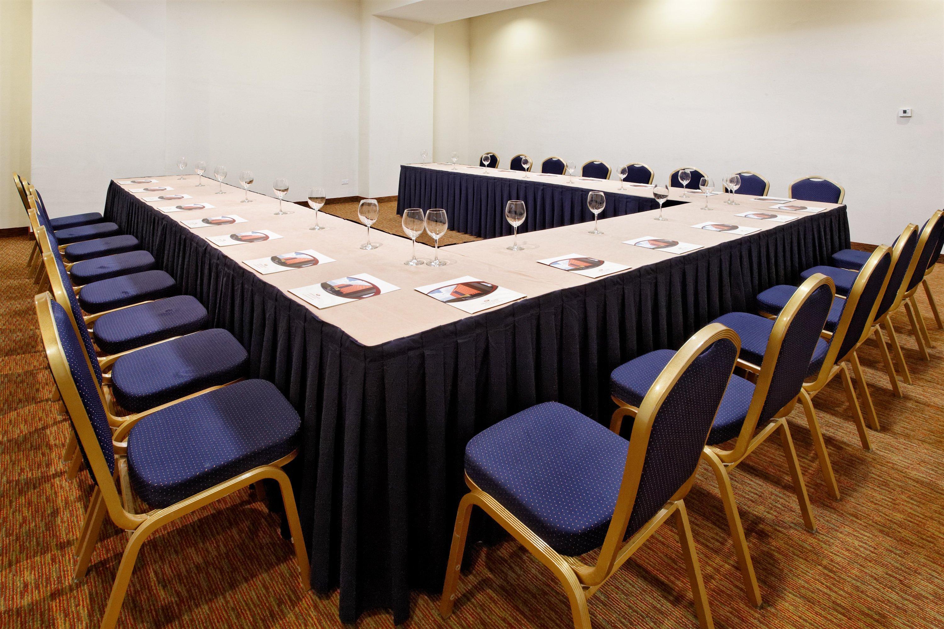 Crowne Plaza Aeropuerto By Ihg Hotel
