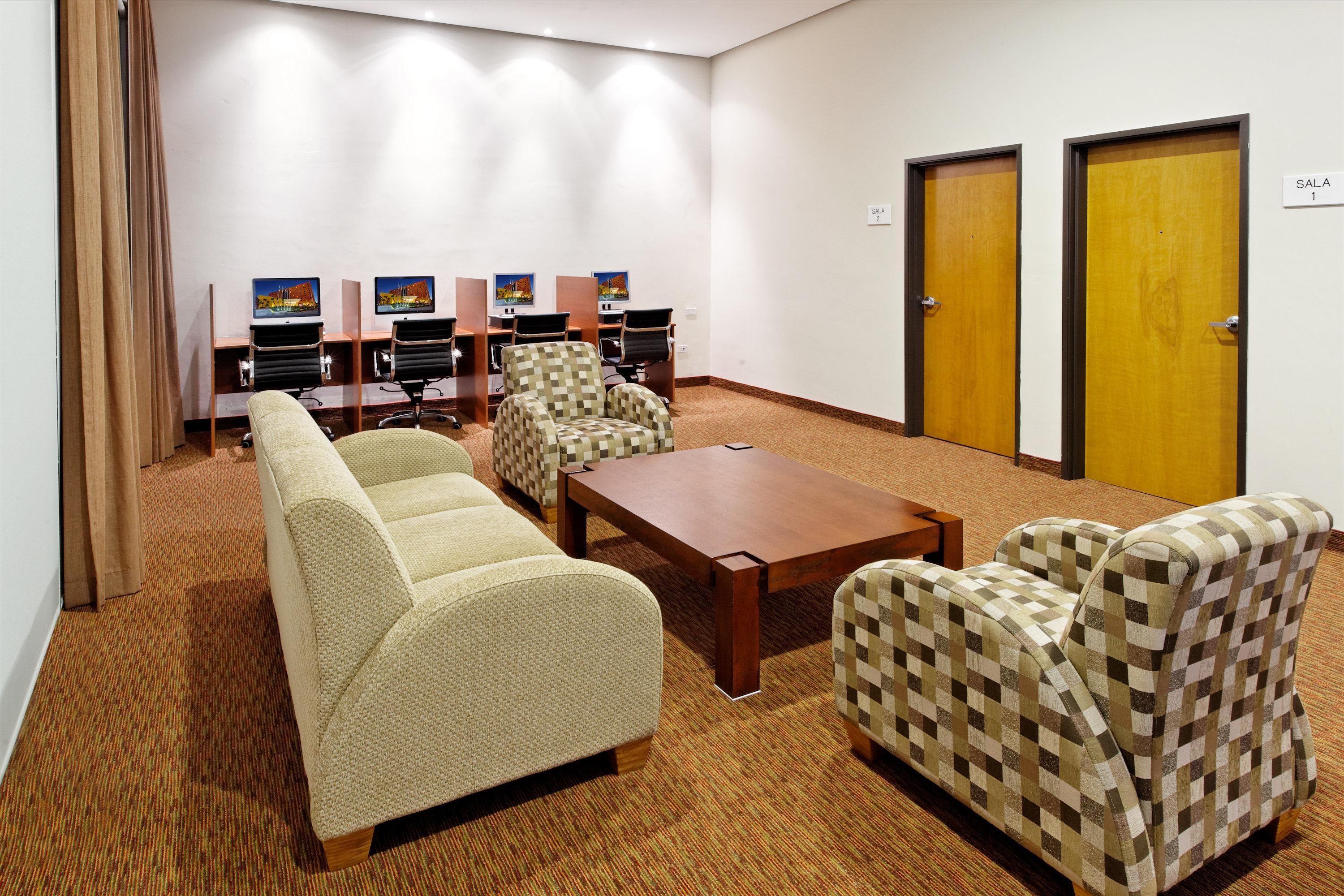 Hotel Crowne Plaza Aeropuerto By Ihg 5*