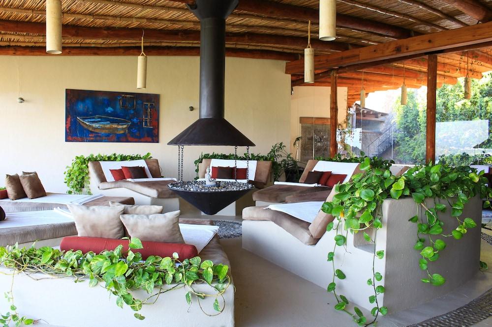 Resort El Santuario &
