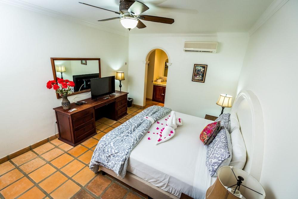 Tropicana Cabos, Tapestry Collection By Hilton 4*