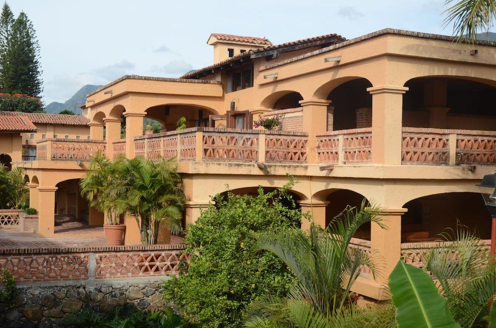 Hotel Danza Del Sol 4*