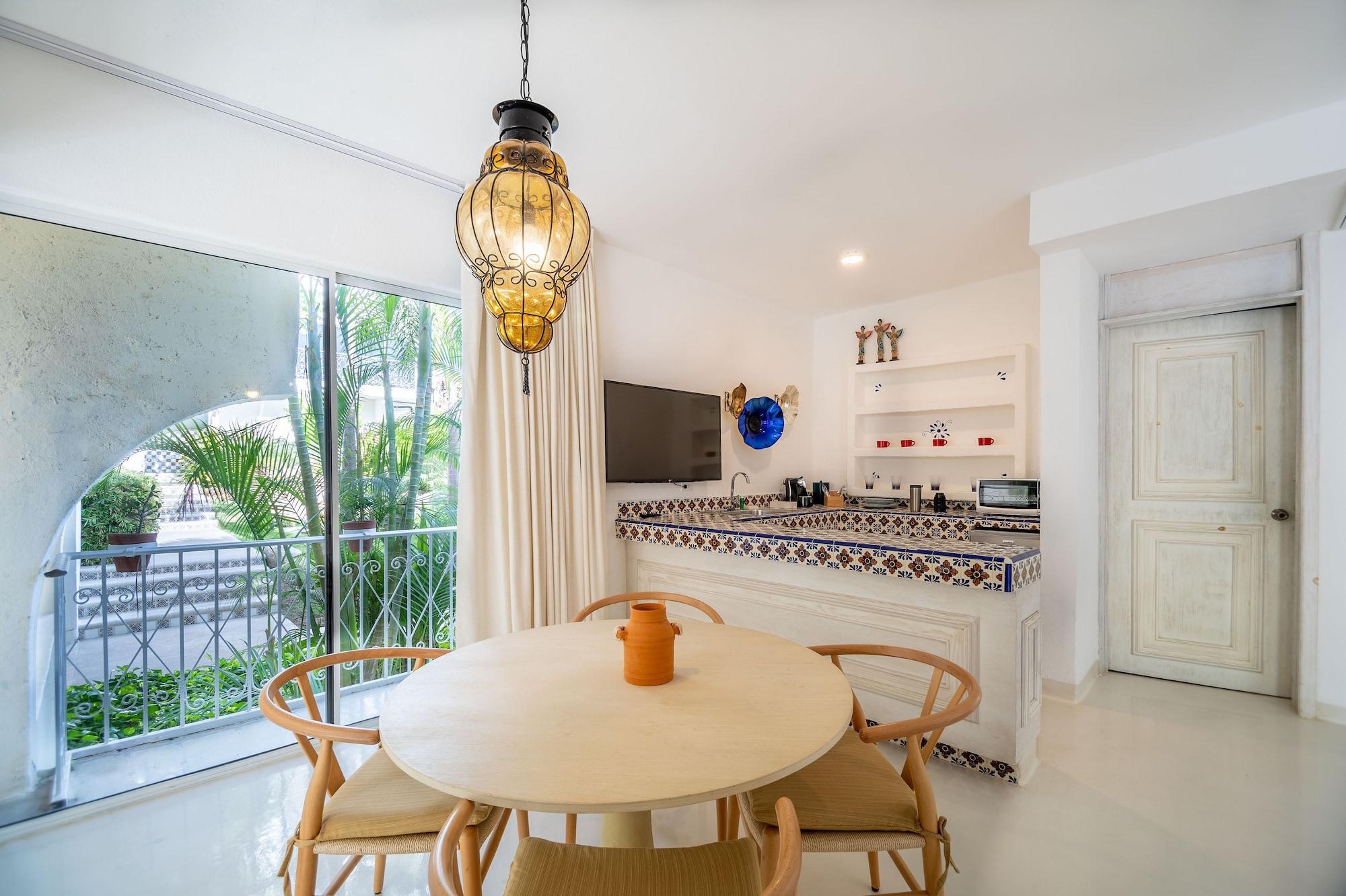 Hotel Mar Del Cabo By Velas 4*