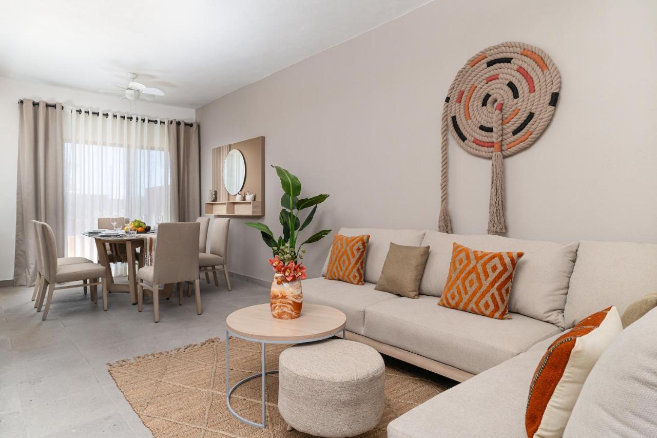 Krystal Grand Residences & Hotel 4*