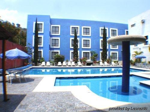 Dorado, Hotel