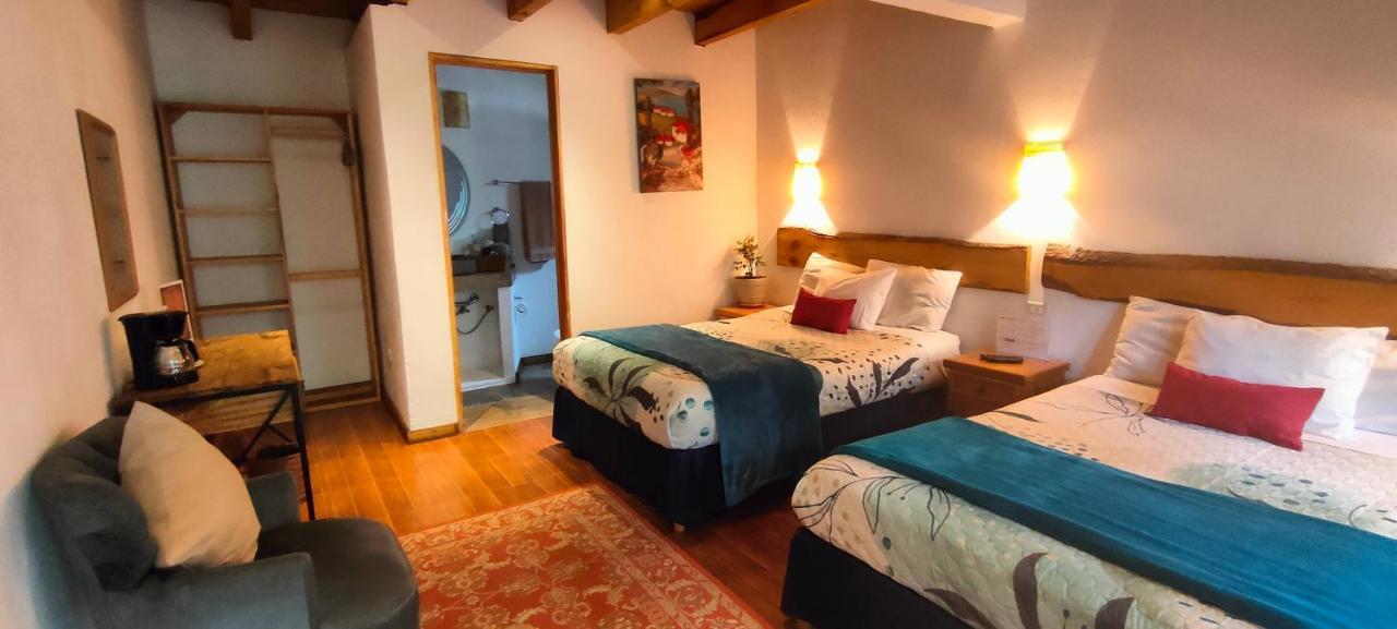 Encino House Boutique Hotel