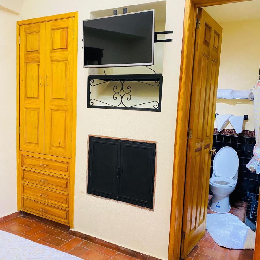 Hotel Antigua Casa De Piedra 5*