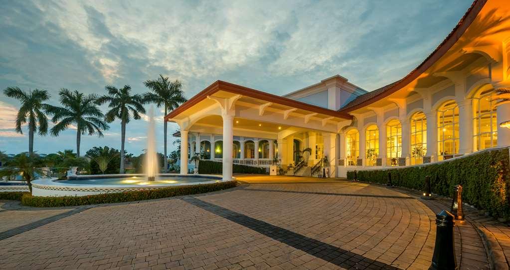 Quinta Eden Hotel 5*