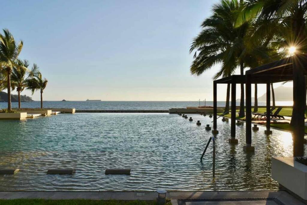 Hermoso Departamento De Lujo En A Pie De Playa En Ponto Horizonte Manzanillo. Hasta 8 Personas, De Lo Mejor De Manzanillo. Hermosa Vista Al Mar Manzanillo