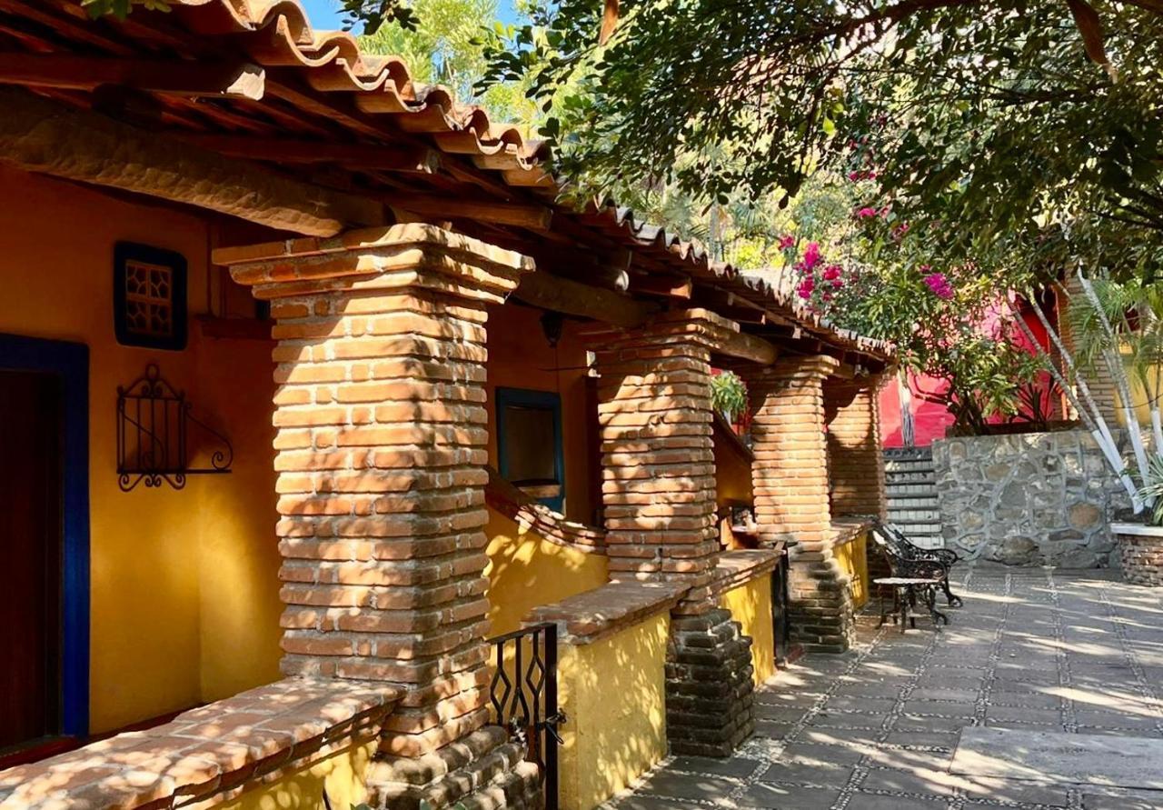 Rancho Escondito 3*