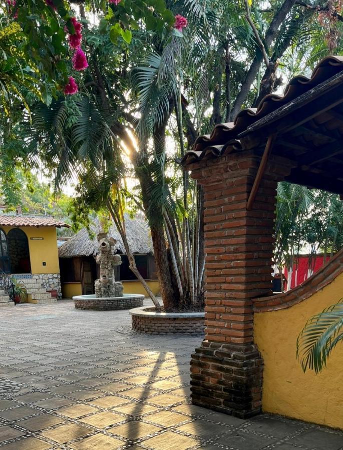 Rancho Escondito Hotel 3*