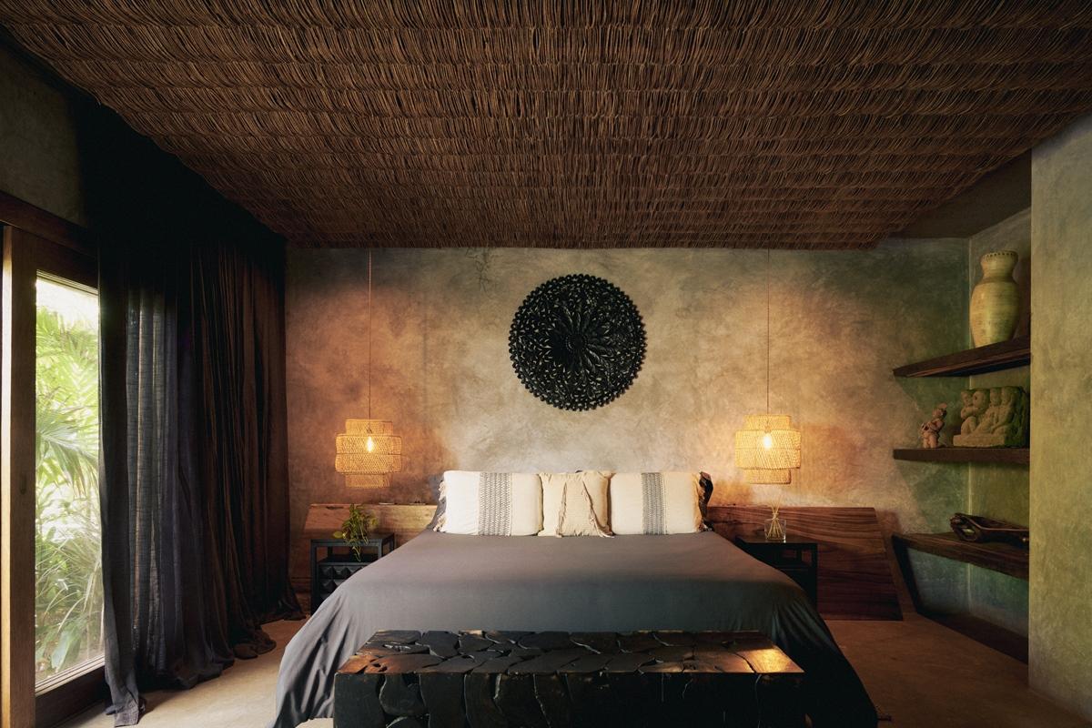 Be & (adults Only) 5*