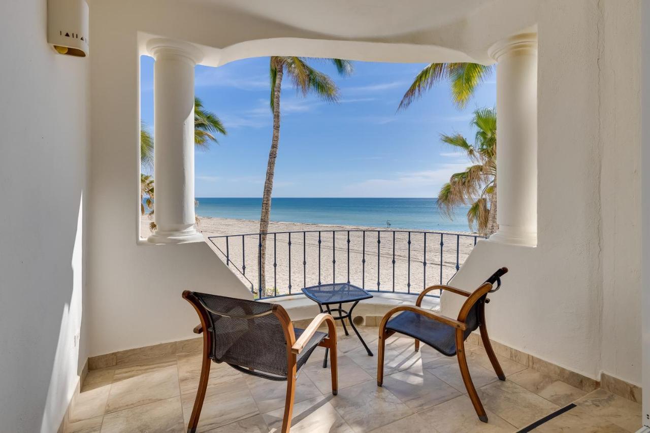 Apartment Oceanfront - Pools And *
