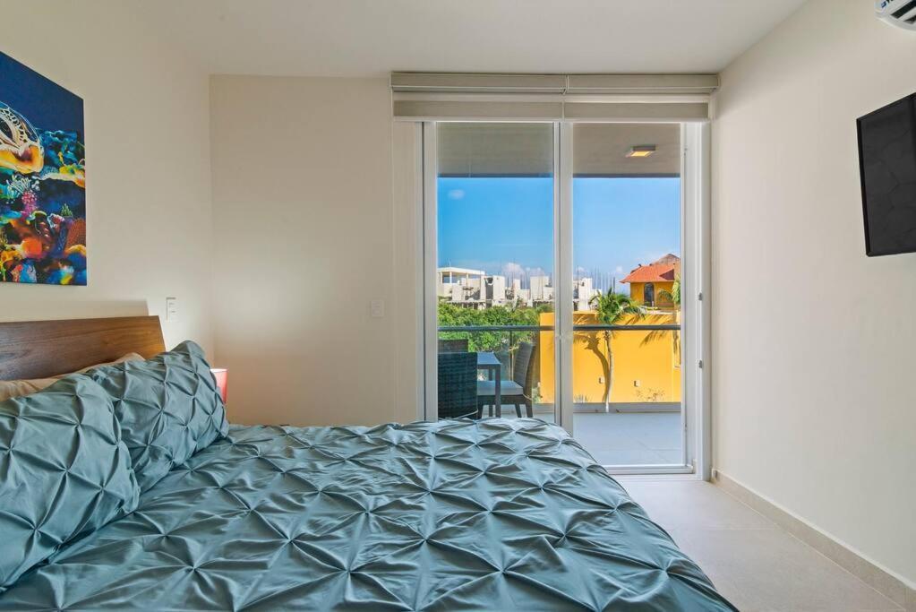 Sunrise Serenity Jacuzzi W Ocean View Access 7 Rooftops Pools Apartment