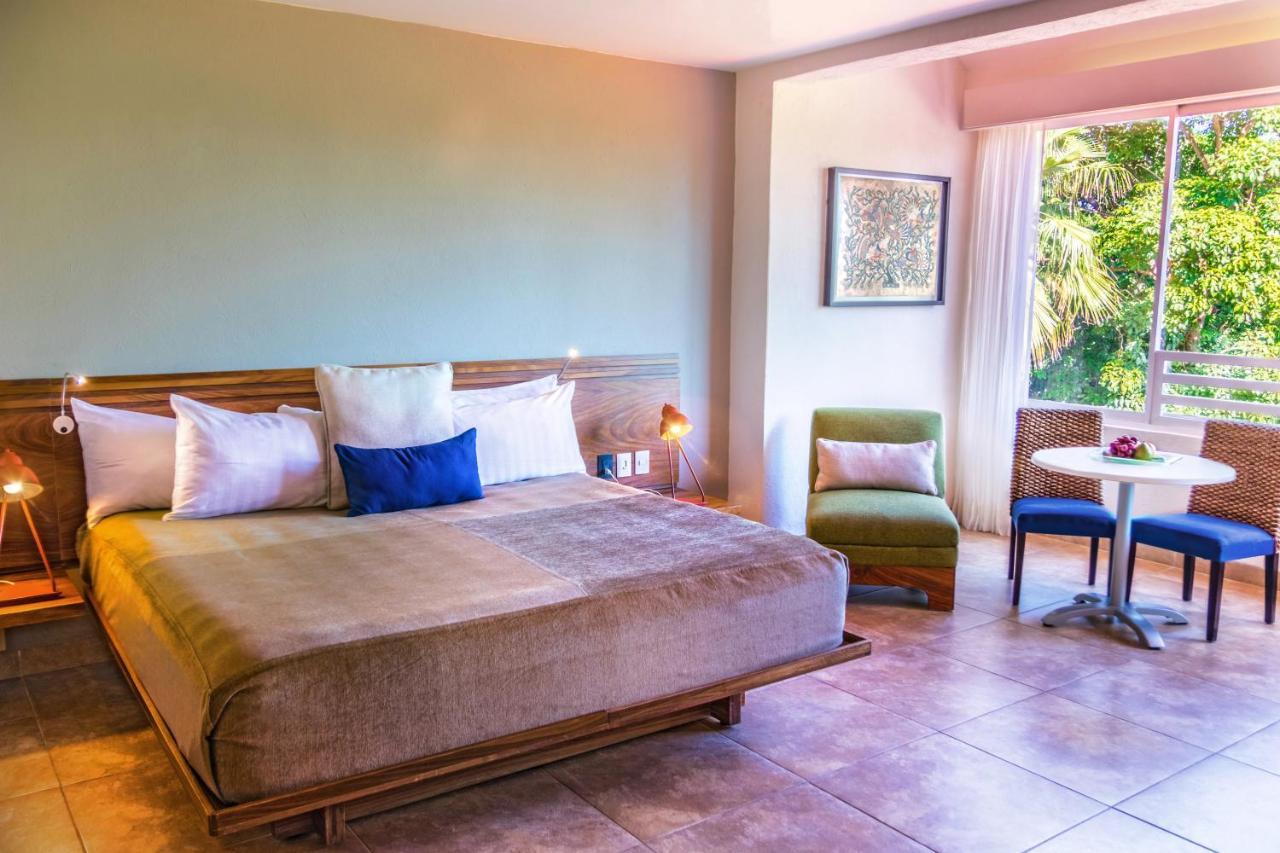 Brisas Huatulco 5*