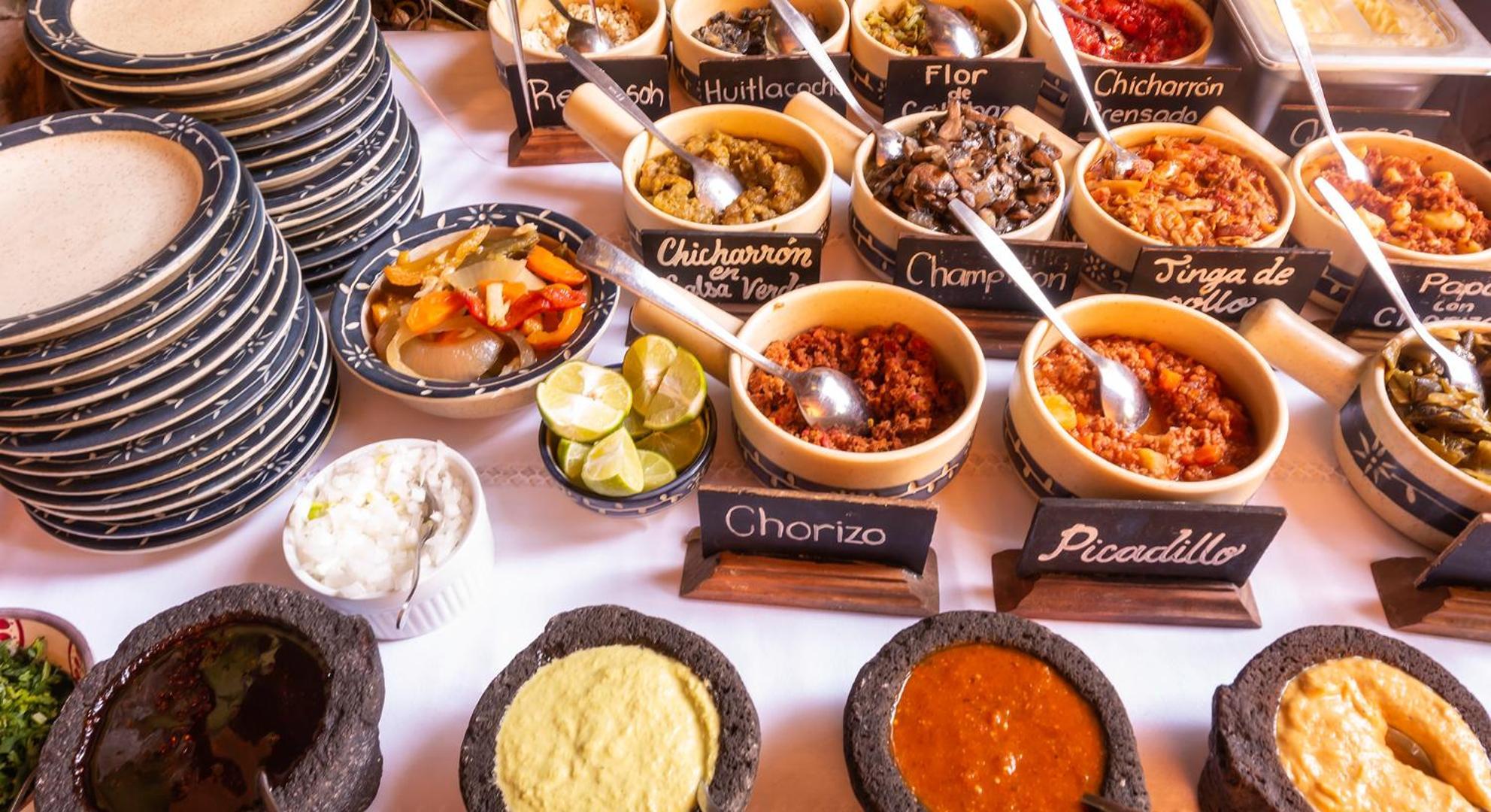 Hotel Meson De Leyendas Breakfast & Downtown Valle de Bravo