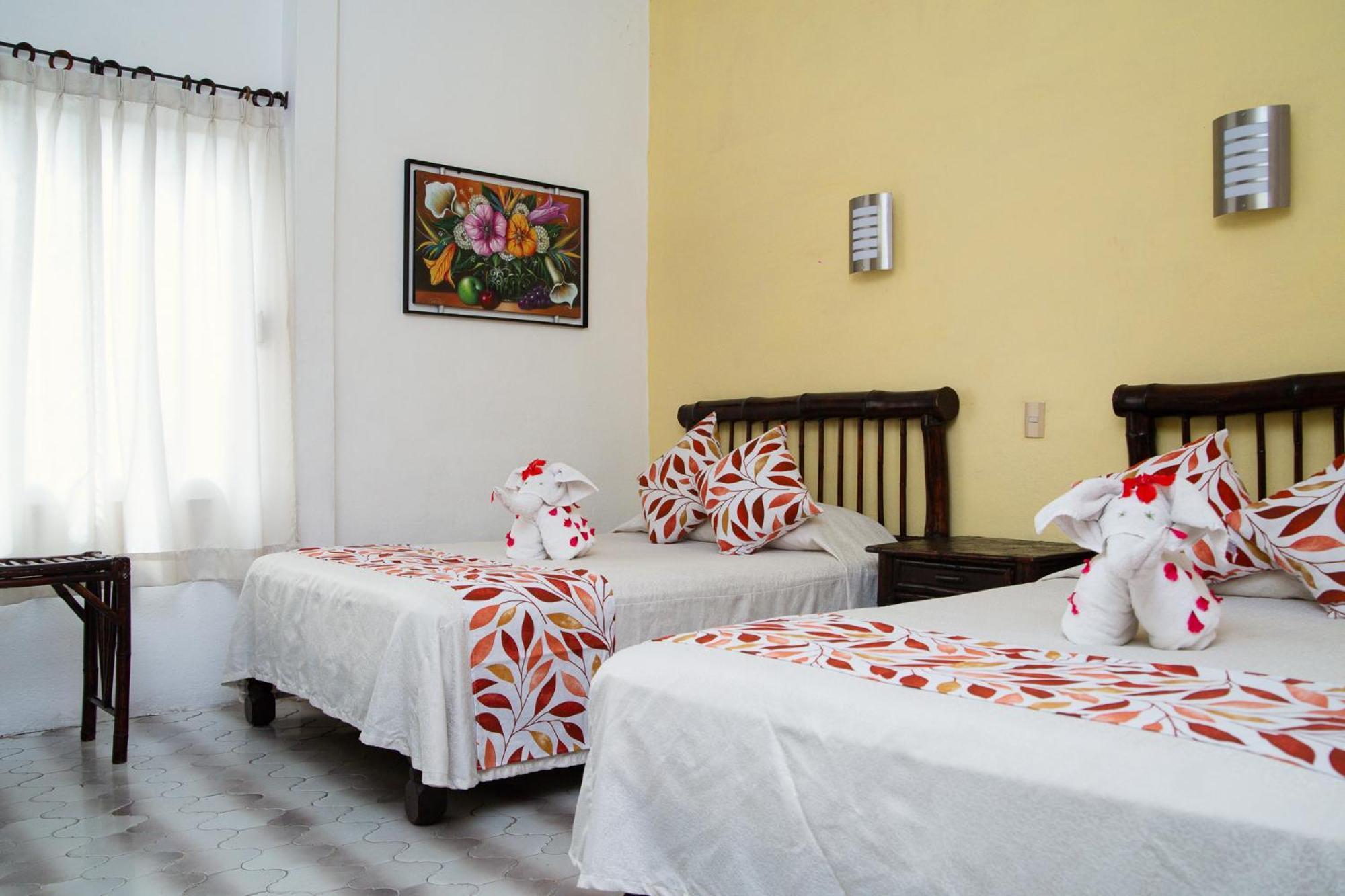 Zihua Caracol Hotel