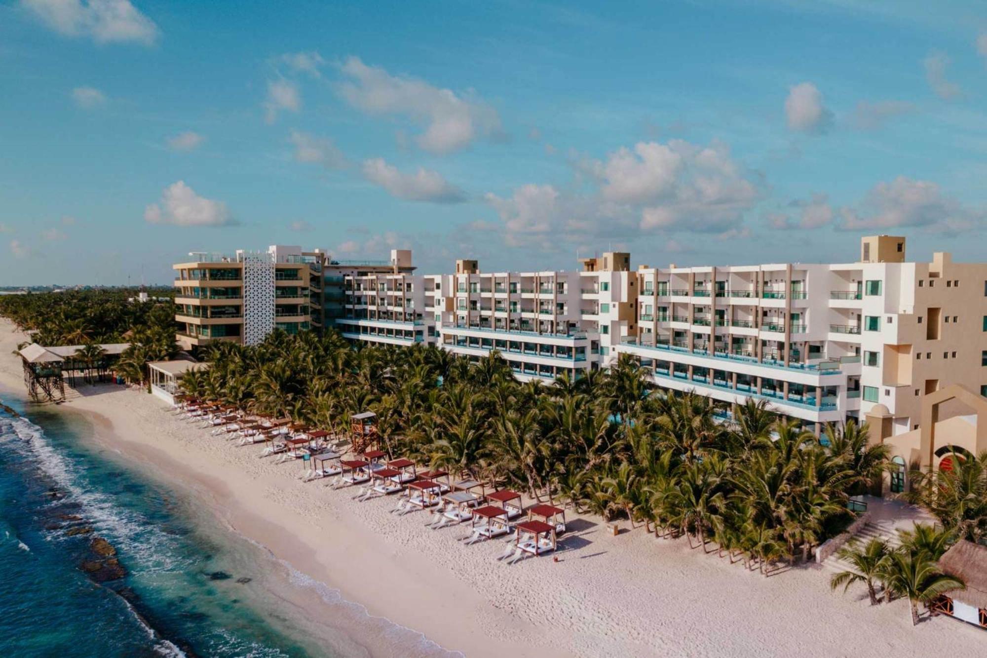 Resort Generations Riviera Maya Family Catamaran, Water Park & Inclusive