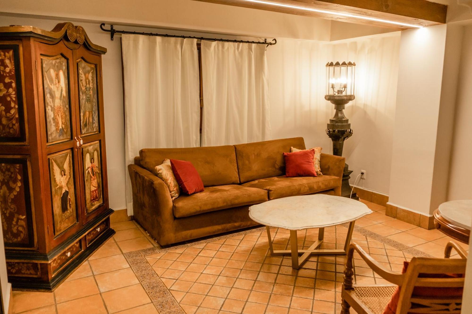 Boutique Naura Centro Hotel 4*
