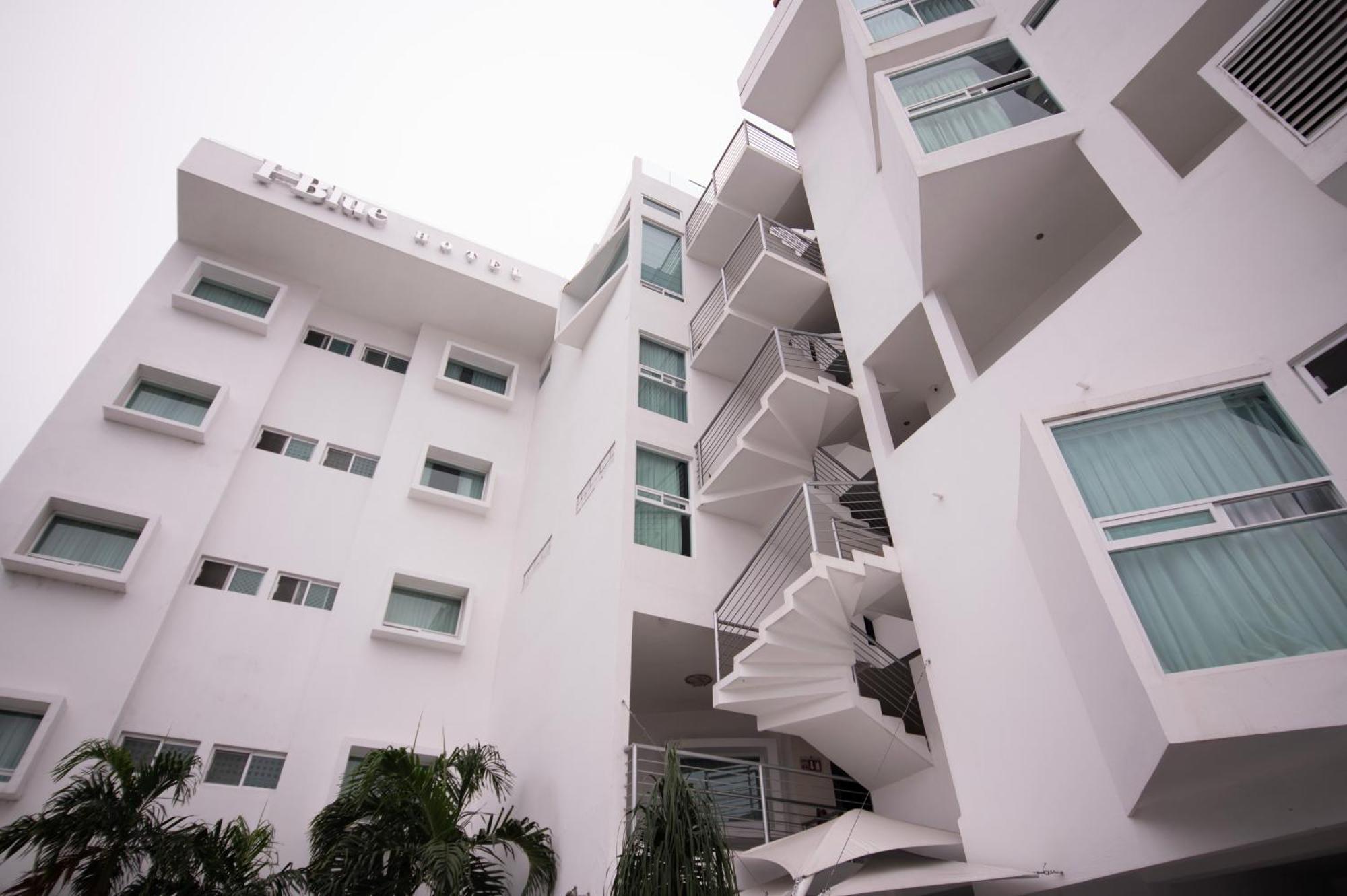 Hotel Hblue 3* La Paz