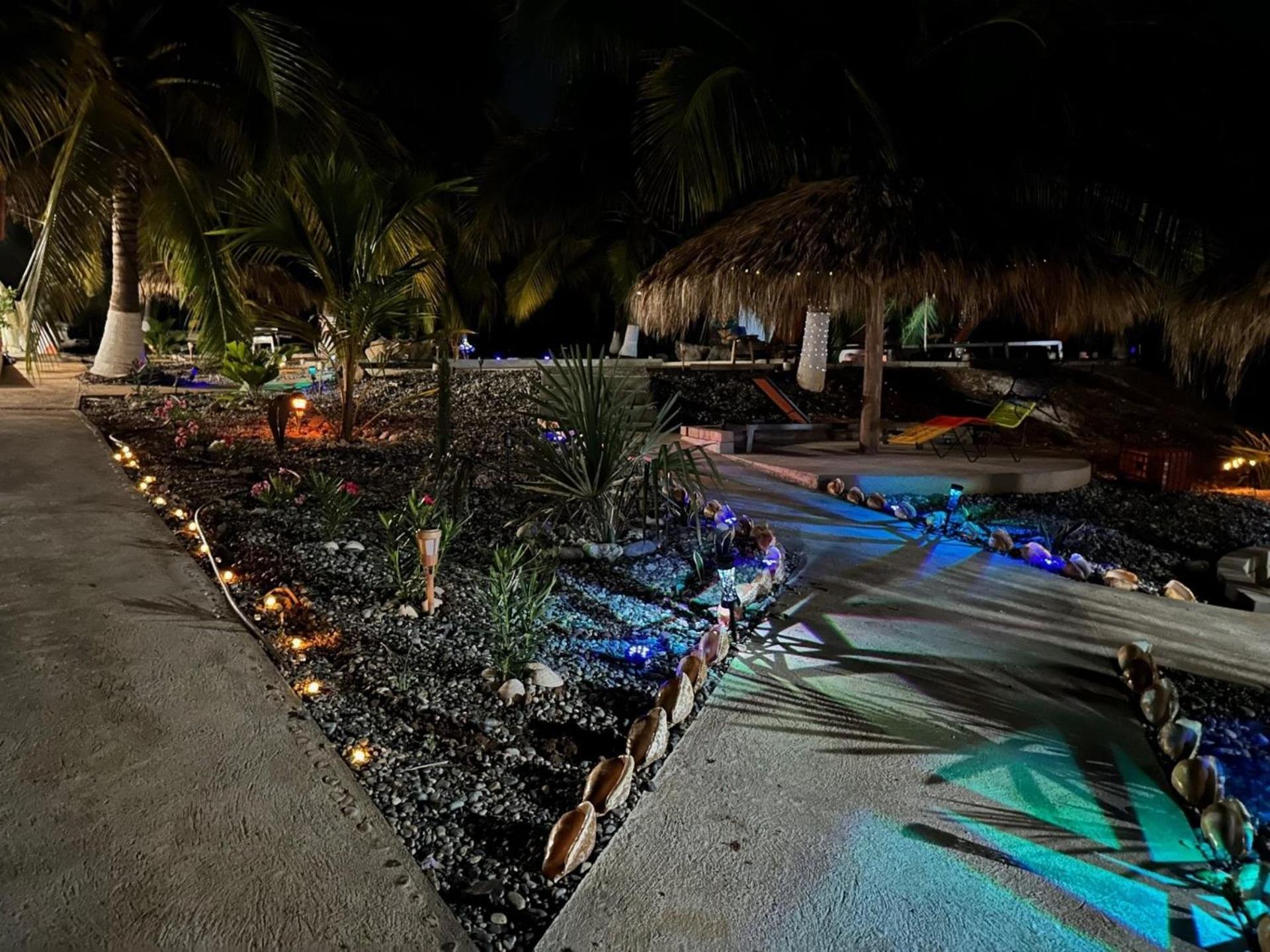 Casa Palmas Playa La Saladita