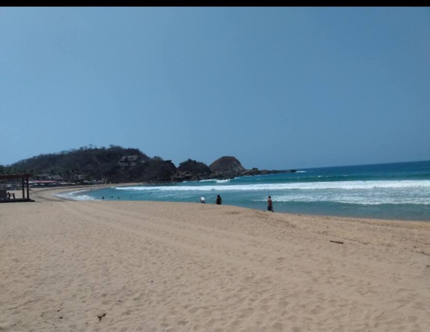 En Renta Toda Casa En Puerto Angel Oaxaca Un Grupo De Personas