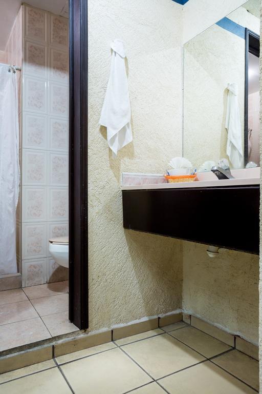 Raldos Hotel 3*