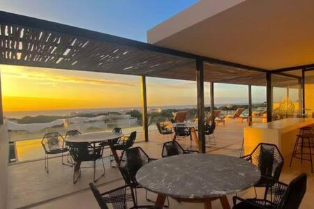 Apartment Oceanview Roof Pool With Speakeasy Cafe And Gym Parking Playa del Carmen