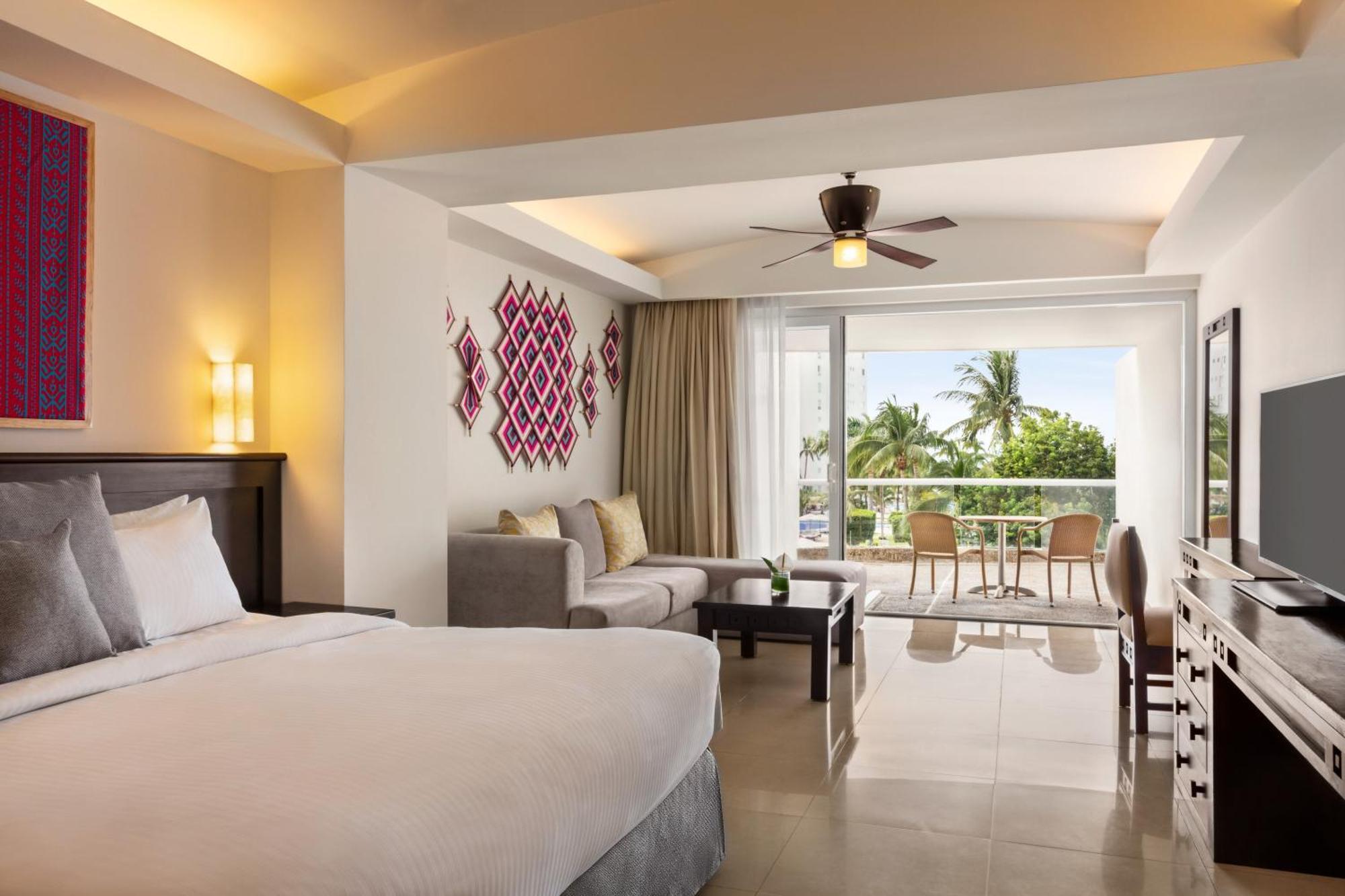 Wyndham Alltra Vallarta, 4*