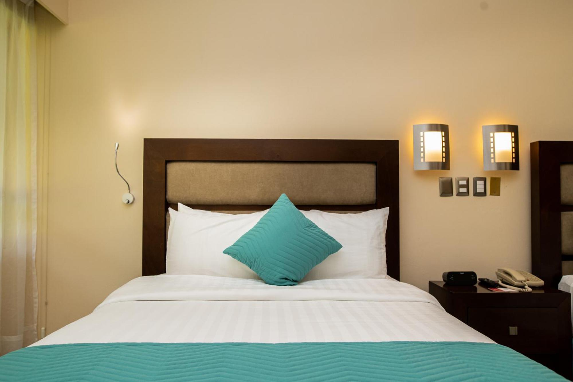 Mercedes Hotel 5*